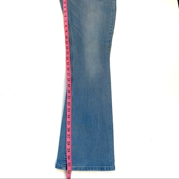 LEVI STRAUSS Womans 524 Bootcut Jeans Size 30x32 - Picture 6 of 8